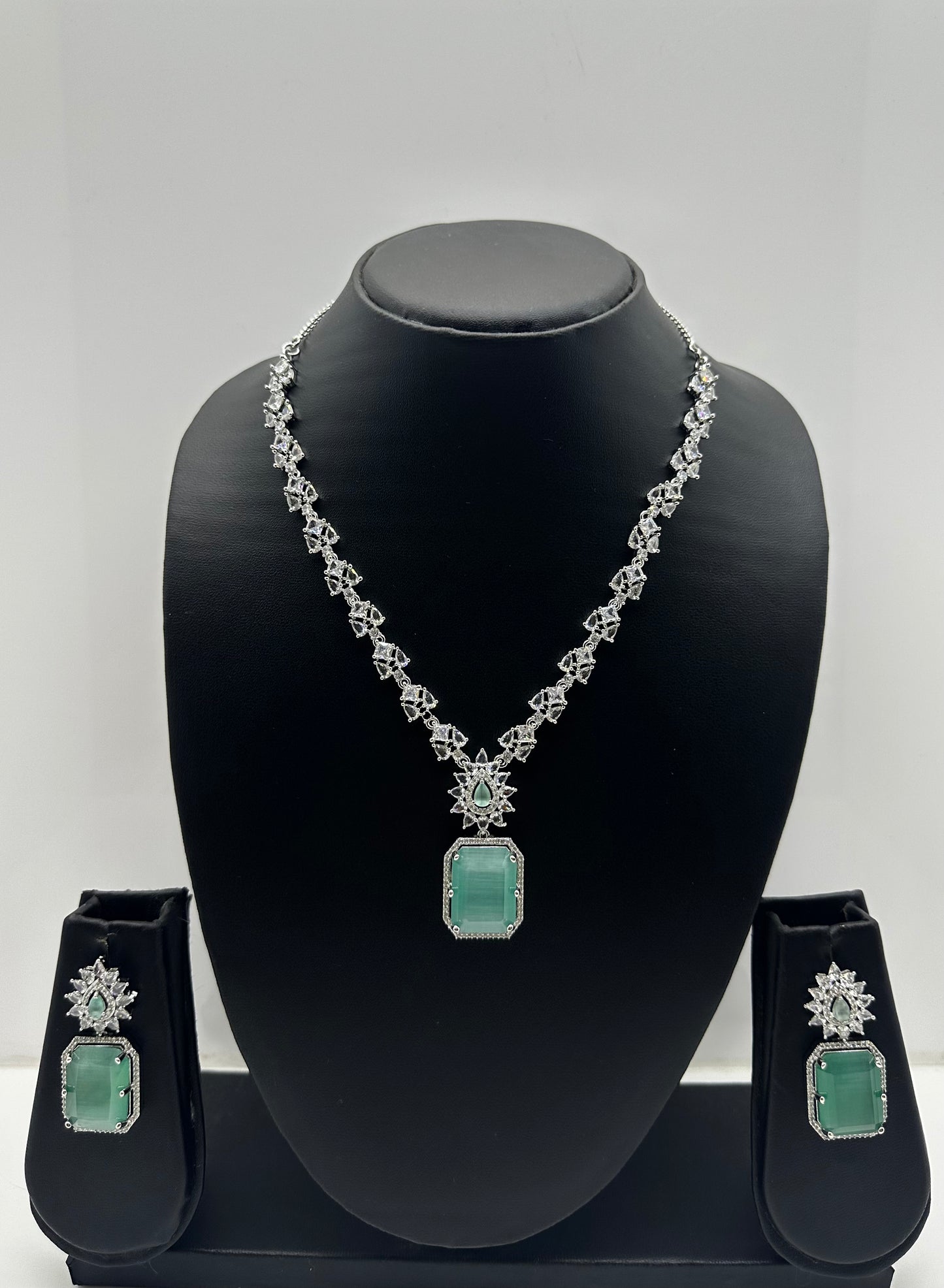 Emerald Grace AD Necklace & Earring Set