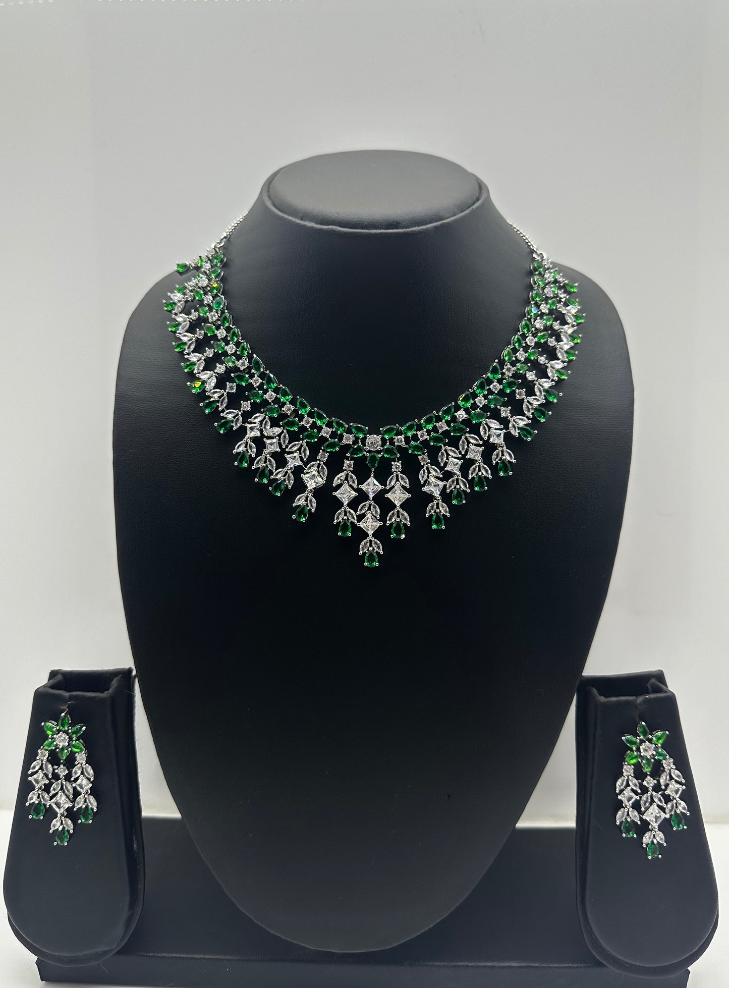 Emerald Floral Necklace & Earring Set