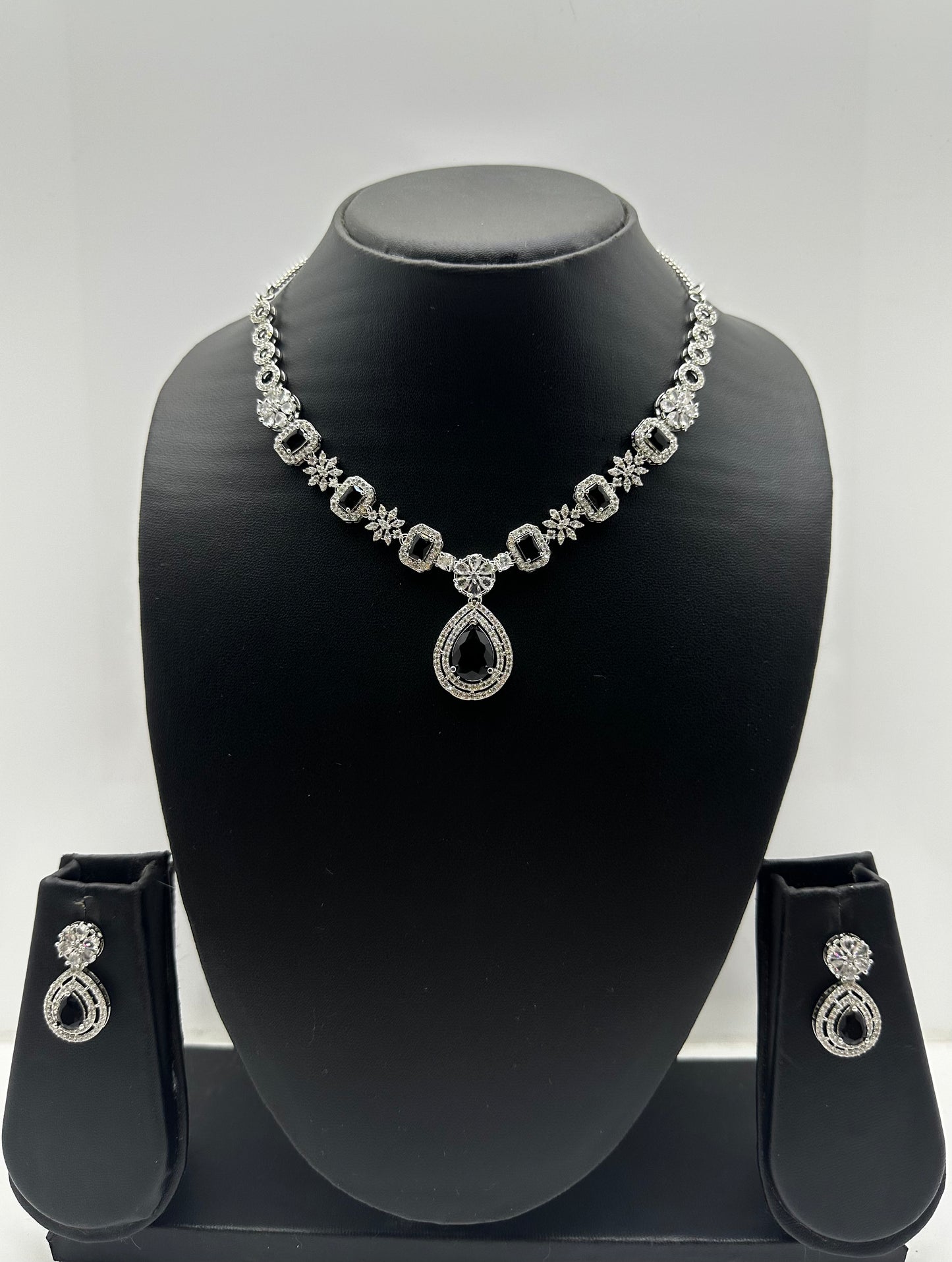 Glamour American Diamond Set