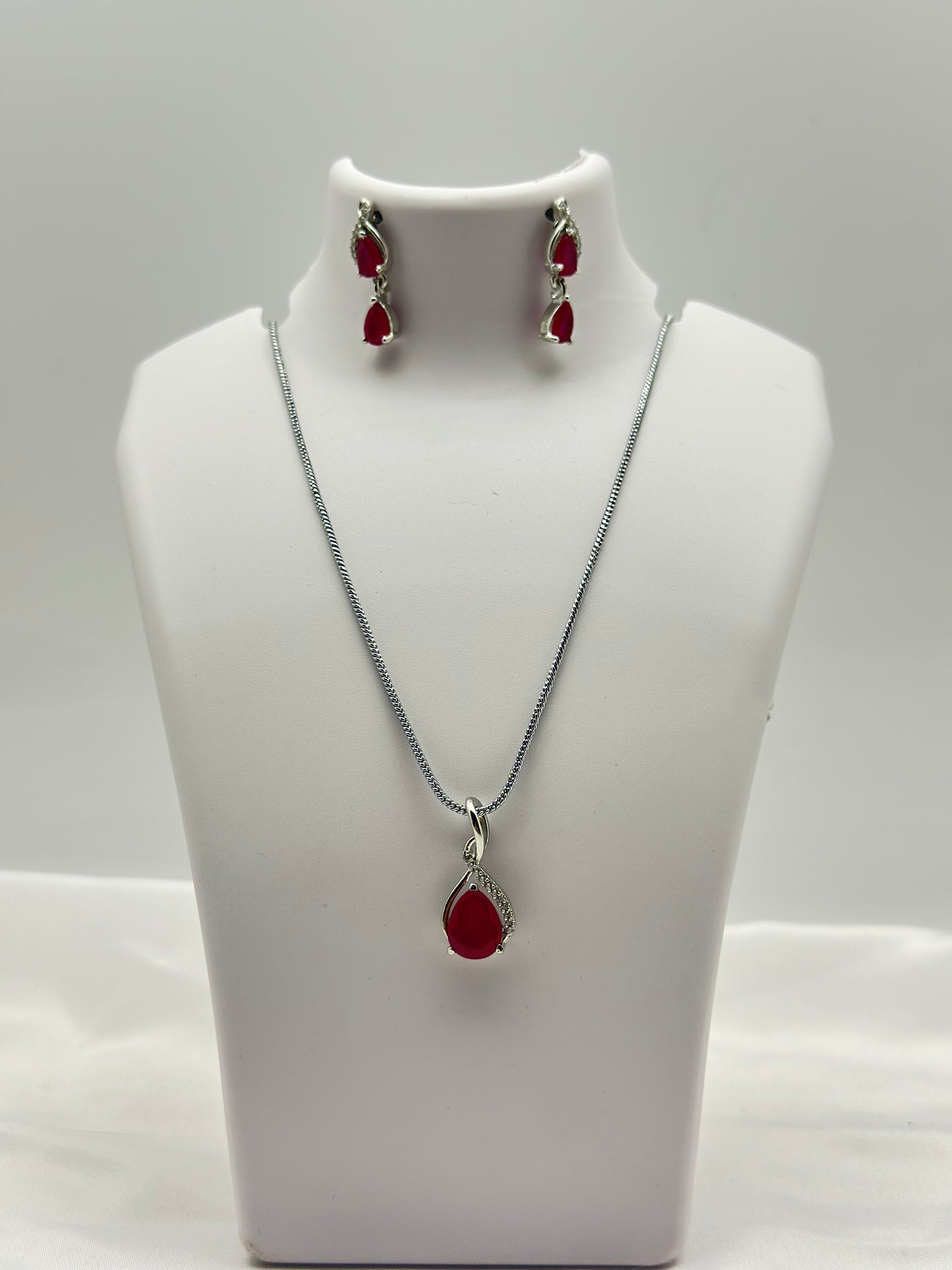 Rubira American diamond Pendant Set
