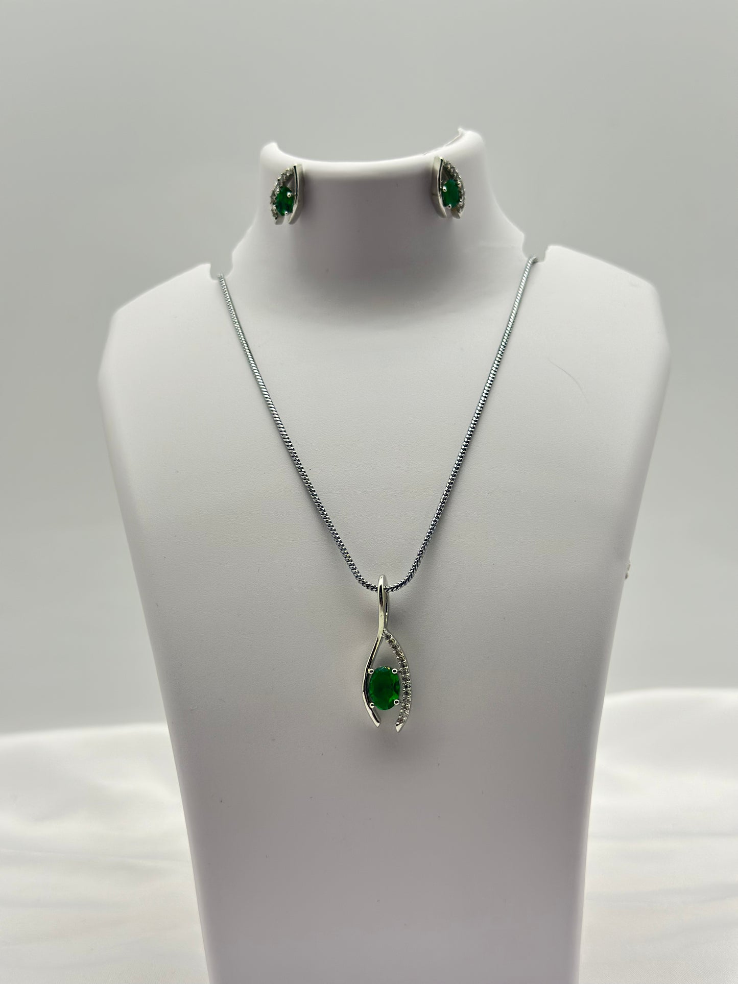 Emerelle Grace American diamond Pendant Set