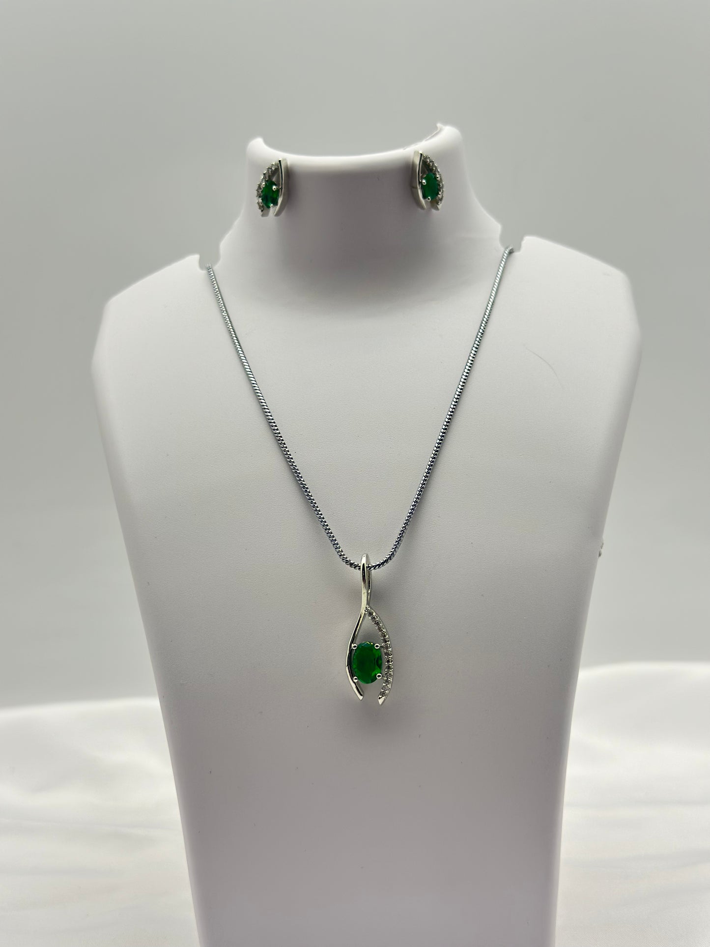 Emerelle Grace American diamond Pendant Set