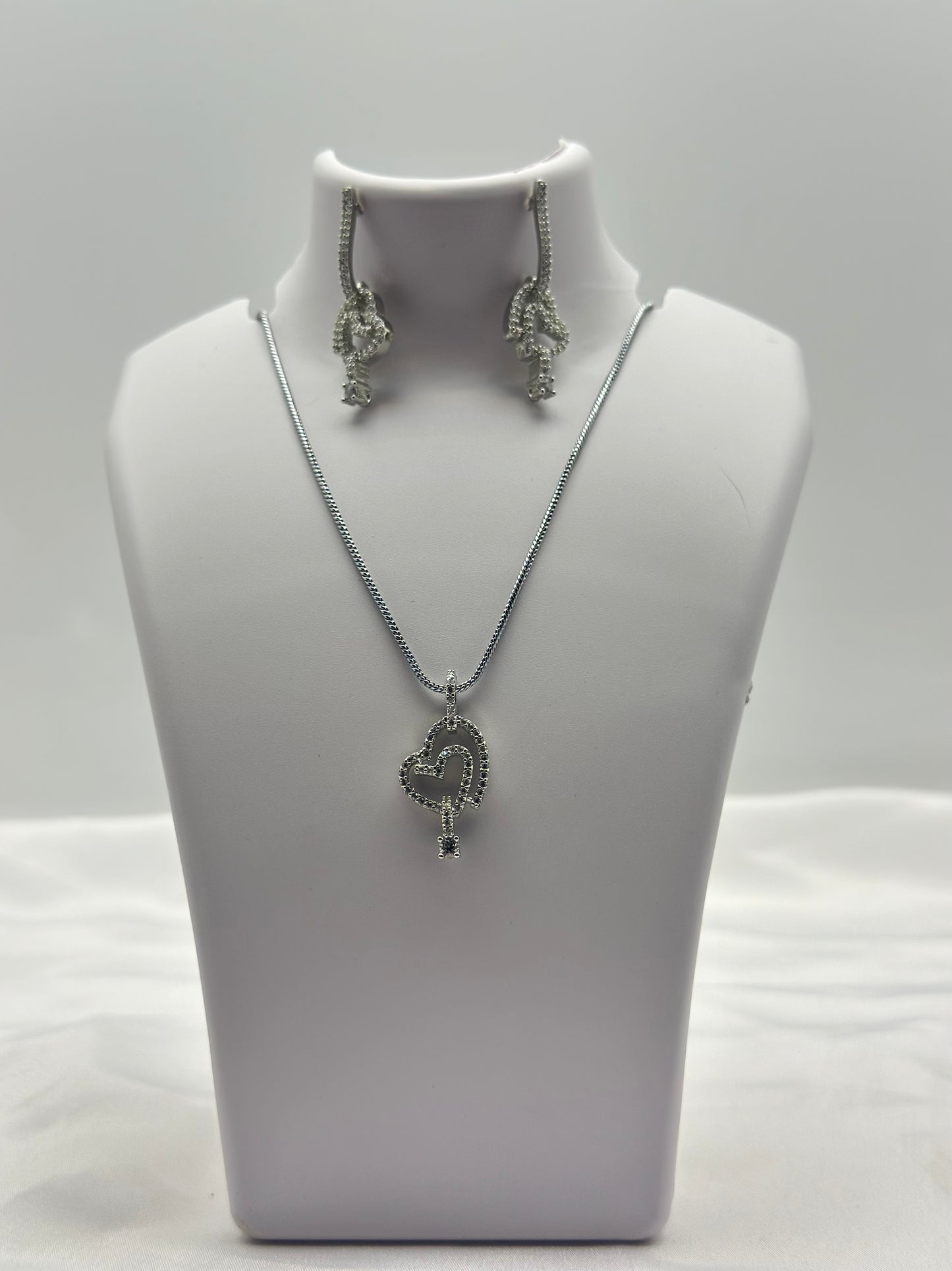 Key to My Heart American diamond Pendant Set