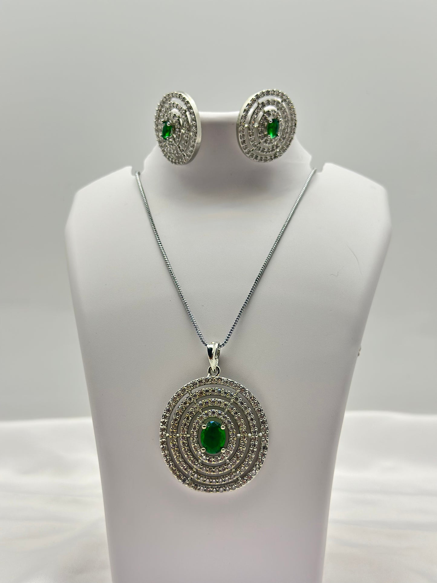 Emerald Radiance American diamond Pendant Set