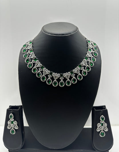 Emerald Diamond Necklace Set