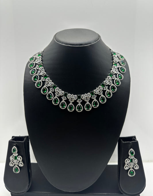 Emerald Diamond Necklace Set