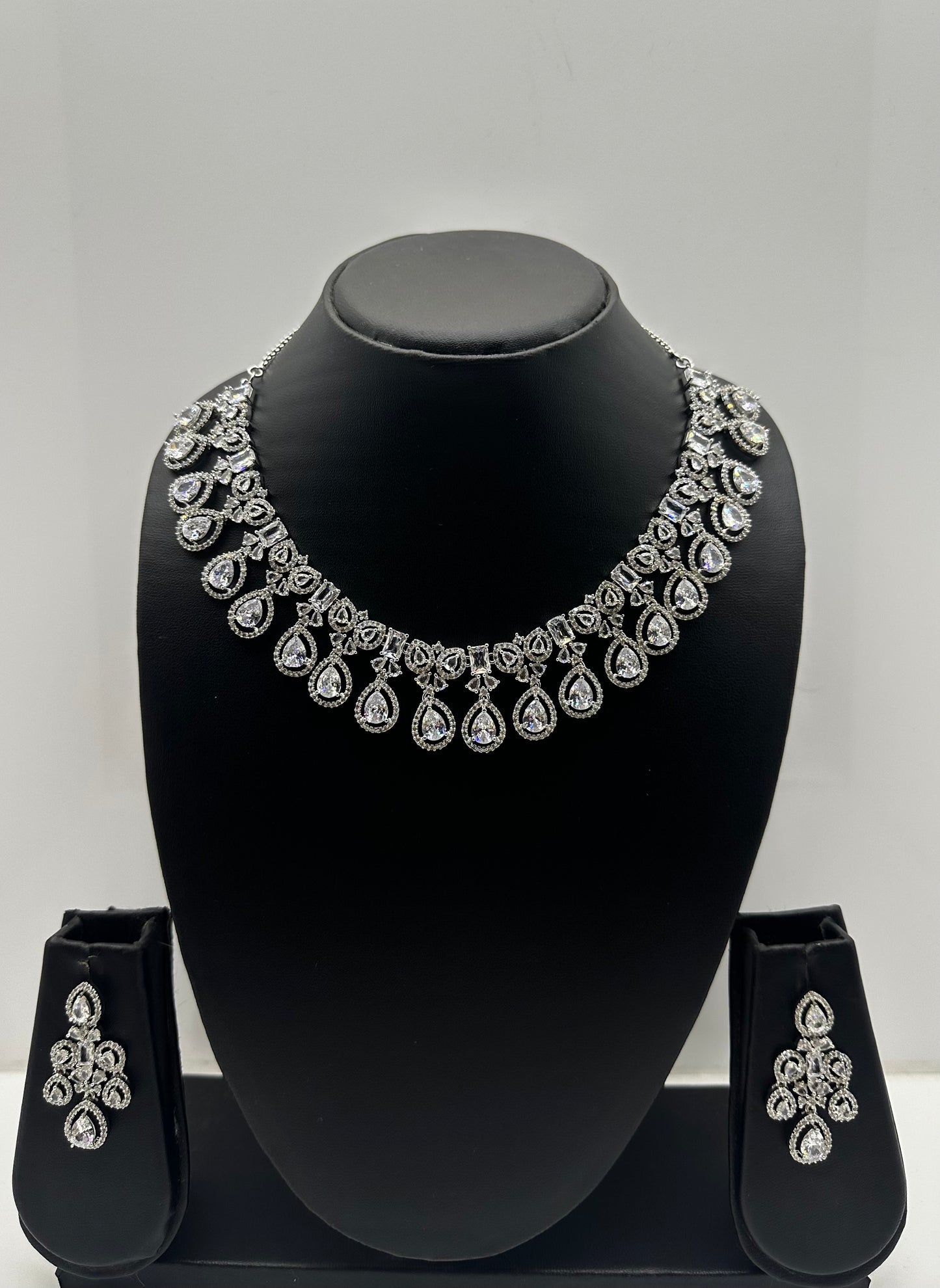 Majestic Mirage AD Jewellery Set