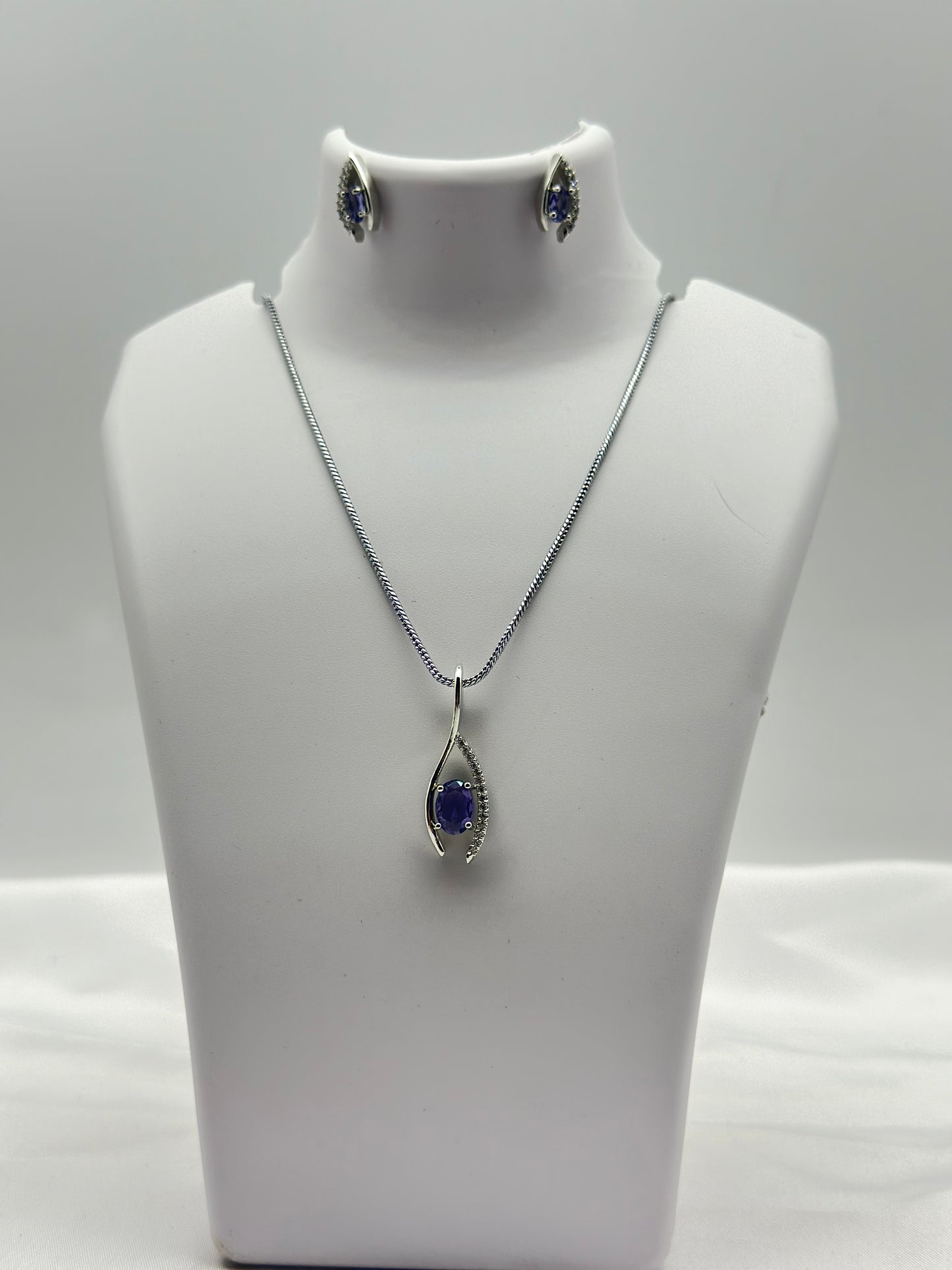 Velora Spark American diamond Pendant Set